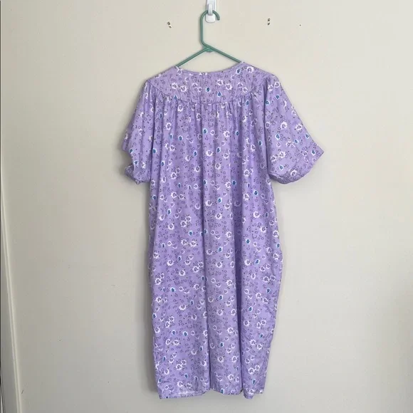 Purple Floral Women's Nightgown - Picture 6 of 6